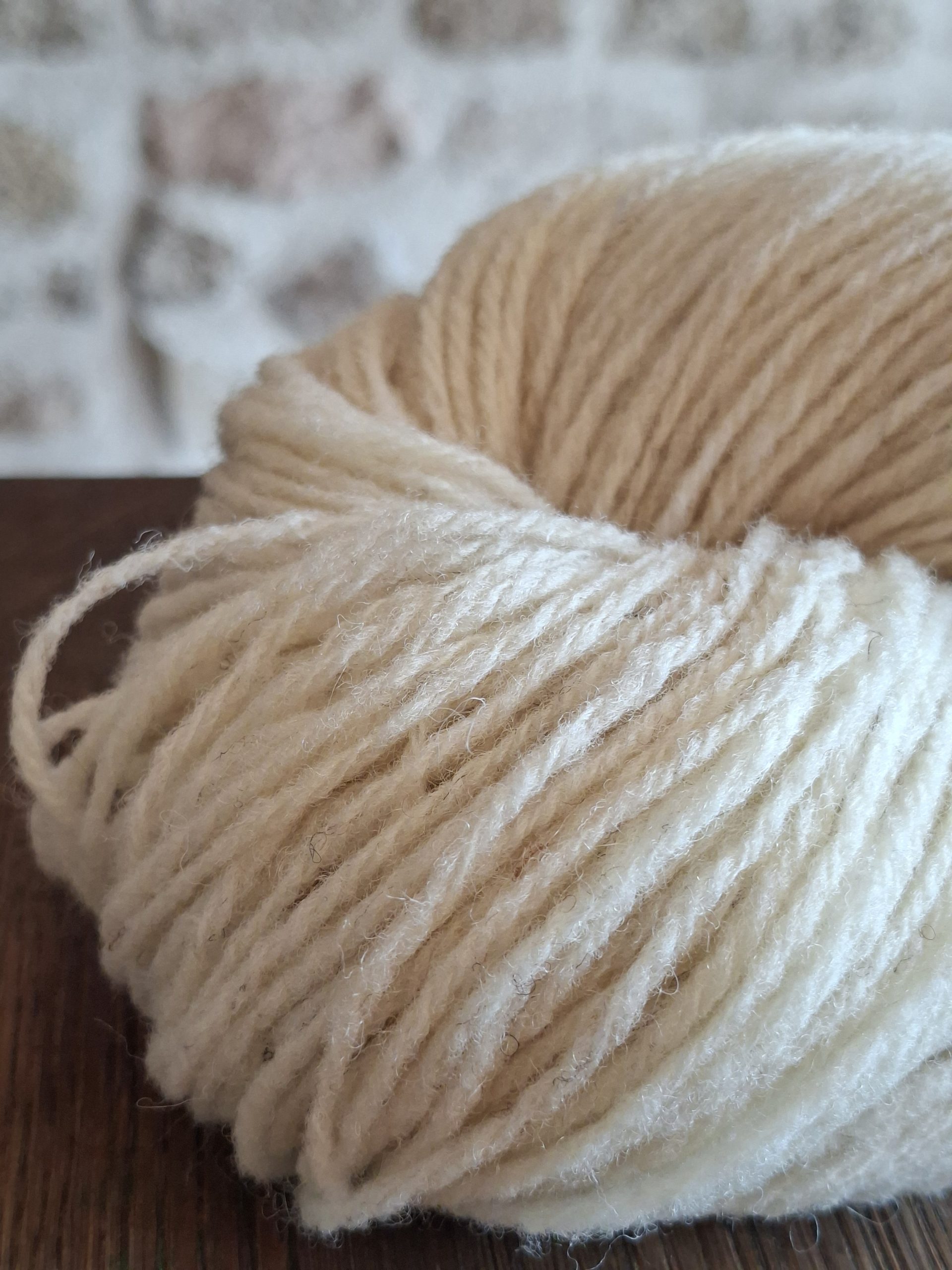 Echeveau de laine 3 fils Hampshire – Image 3